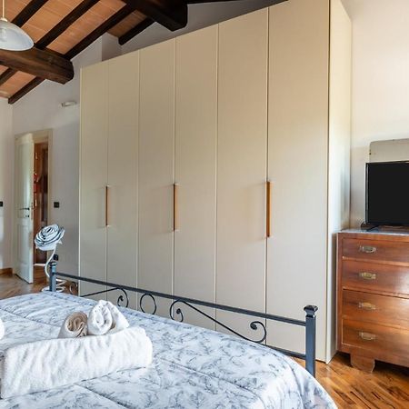 Casa Vecchia Rooms And Parking Gambassi Terme Dış mekan fotoğraf