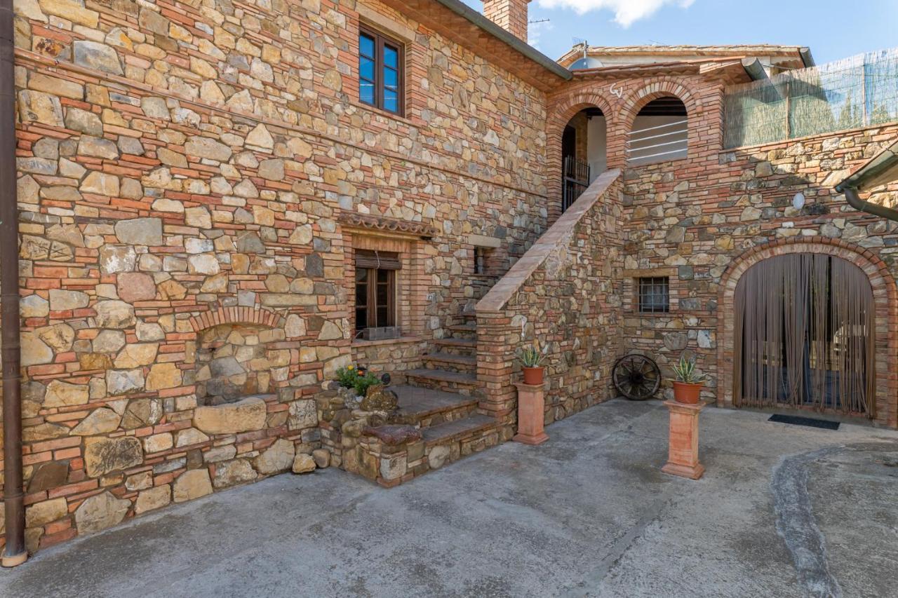 Casa Vecchia Rooms And Parking Gambassi Terme Dış mekan fotoğraf