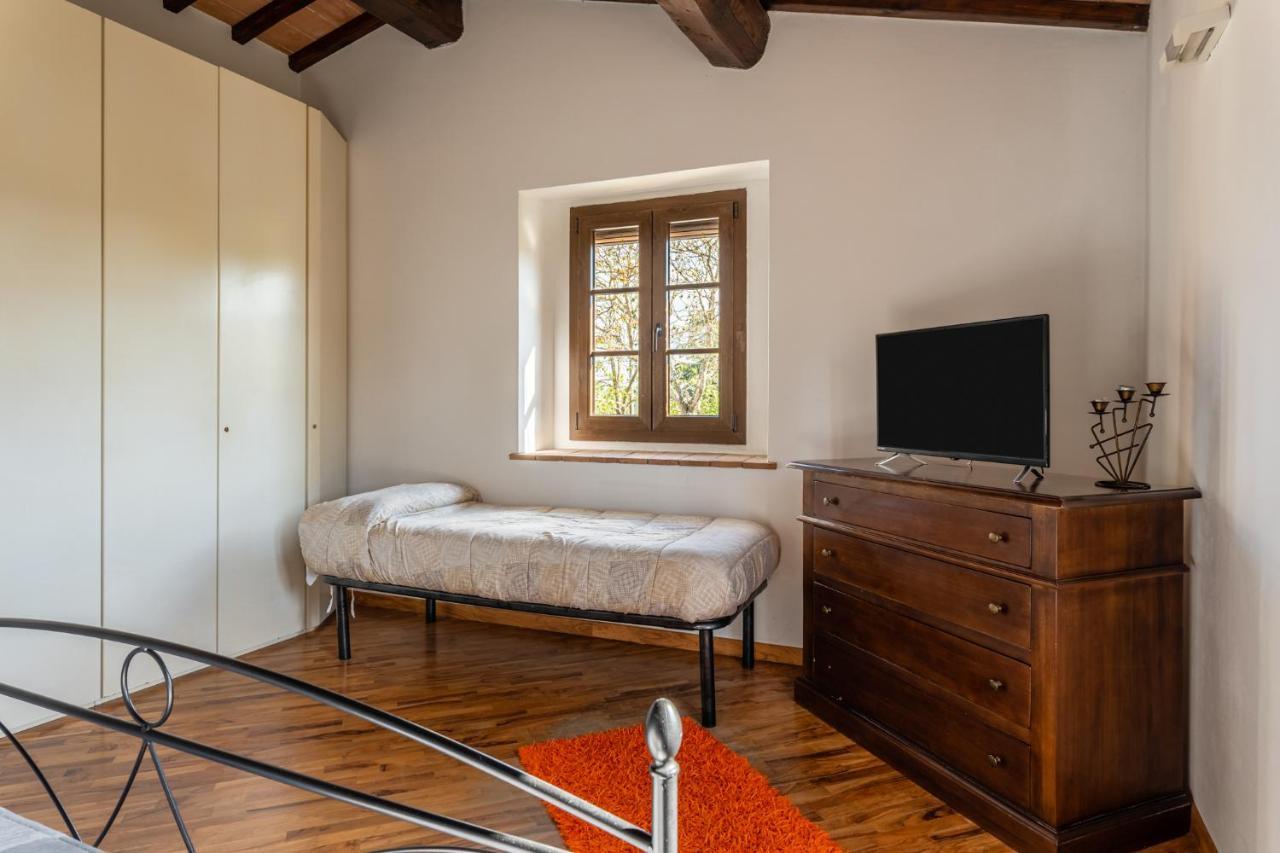 Casa Vecchia Rooms And Parking Gambassi Terme Dış mekan fotoğraf